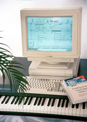 Sibelius-7-on-Acorn-RiscPC-computer-c1995.jpg